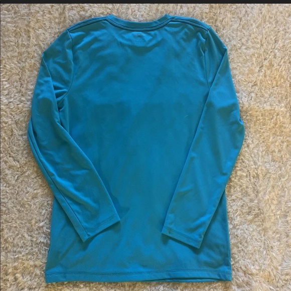 Adidas Women Size M Climalite Athletic Shirt, - Picture 3 of 5